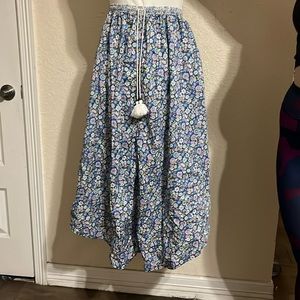 American Eagle brand size medium ankle length skirt